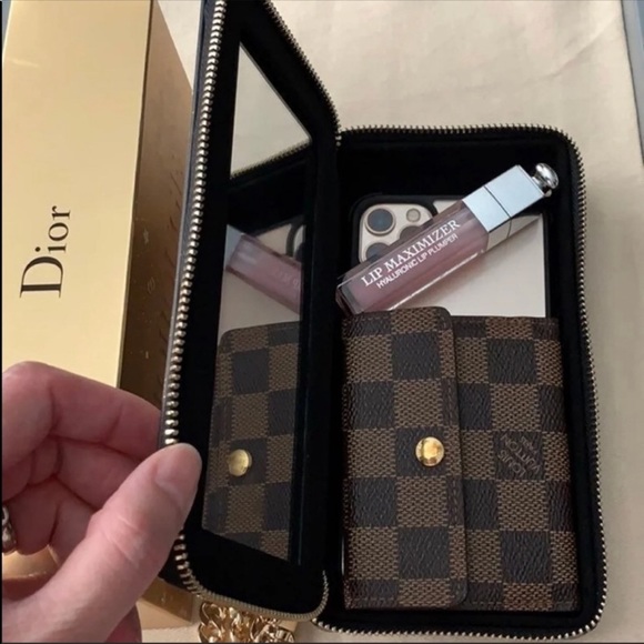 ❤️- Dior New wallet/ makeup bag - Picture 9 of 14